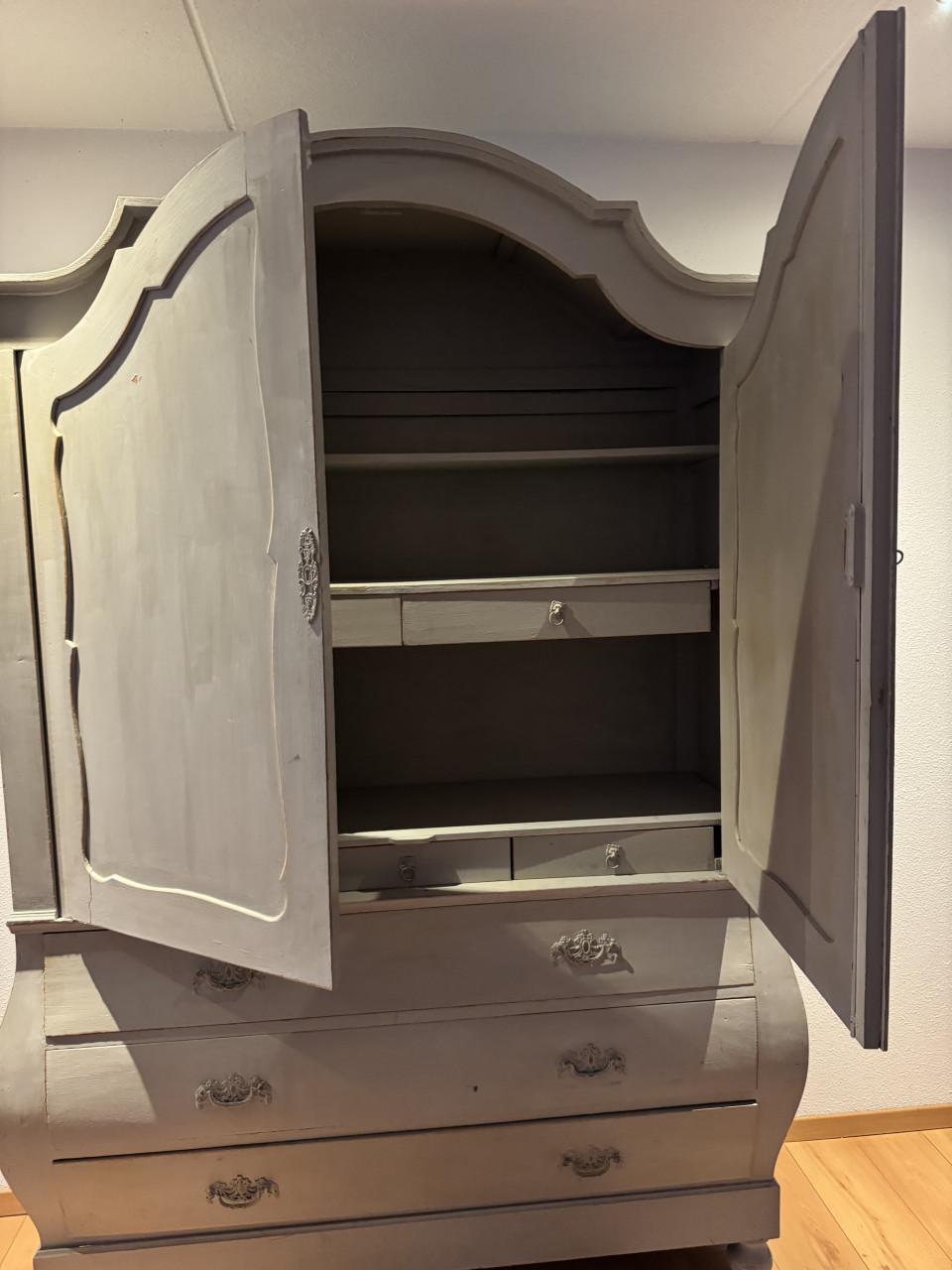 Prachtig geverfd kabinet te koop!