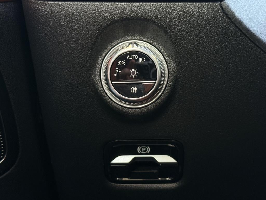 Mercedes-Benz C-Klasse 300 e amg line limited | memory | leder | pano | acc