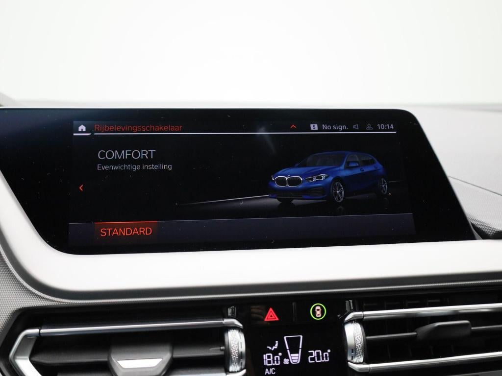 BMW 1 Serie 116i business edition | digitaal dashboard | keyless | stoelver