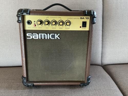 2 x kleine gitaarcombo's: Harley Benton en Samick Vintage