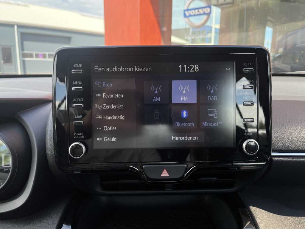 Toyota Yaris Cross 1.5 hybrid comfort | carplay | camera | acc | climate