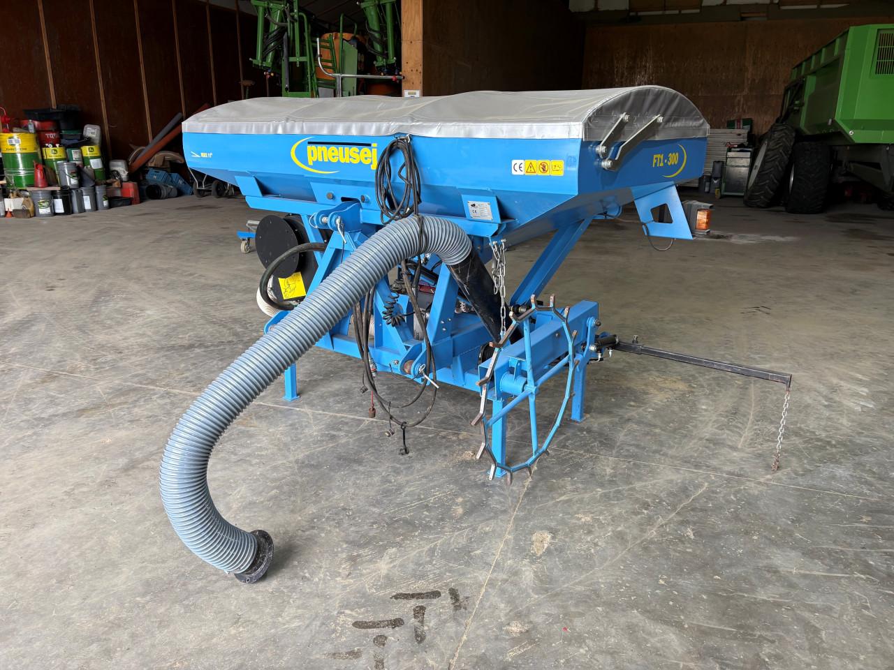 Hydraulische Front/Zaaitank Pneusej FT1