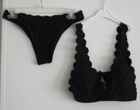 Nieuwe zwarte bikini met gevulde cups  maat m
