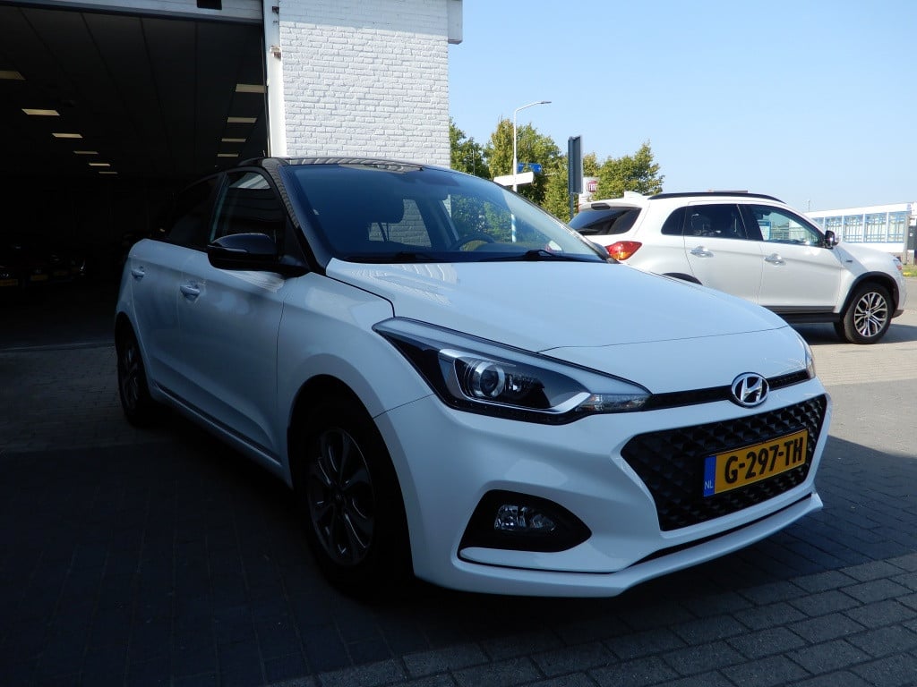 Hyundai I 20 1.0 t-gdi comfort | nl auto | navi | twotone | lm velgen |
