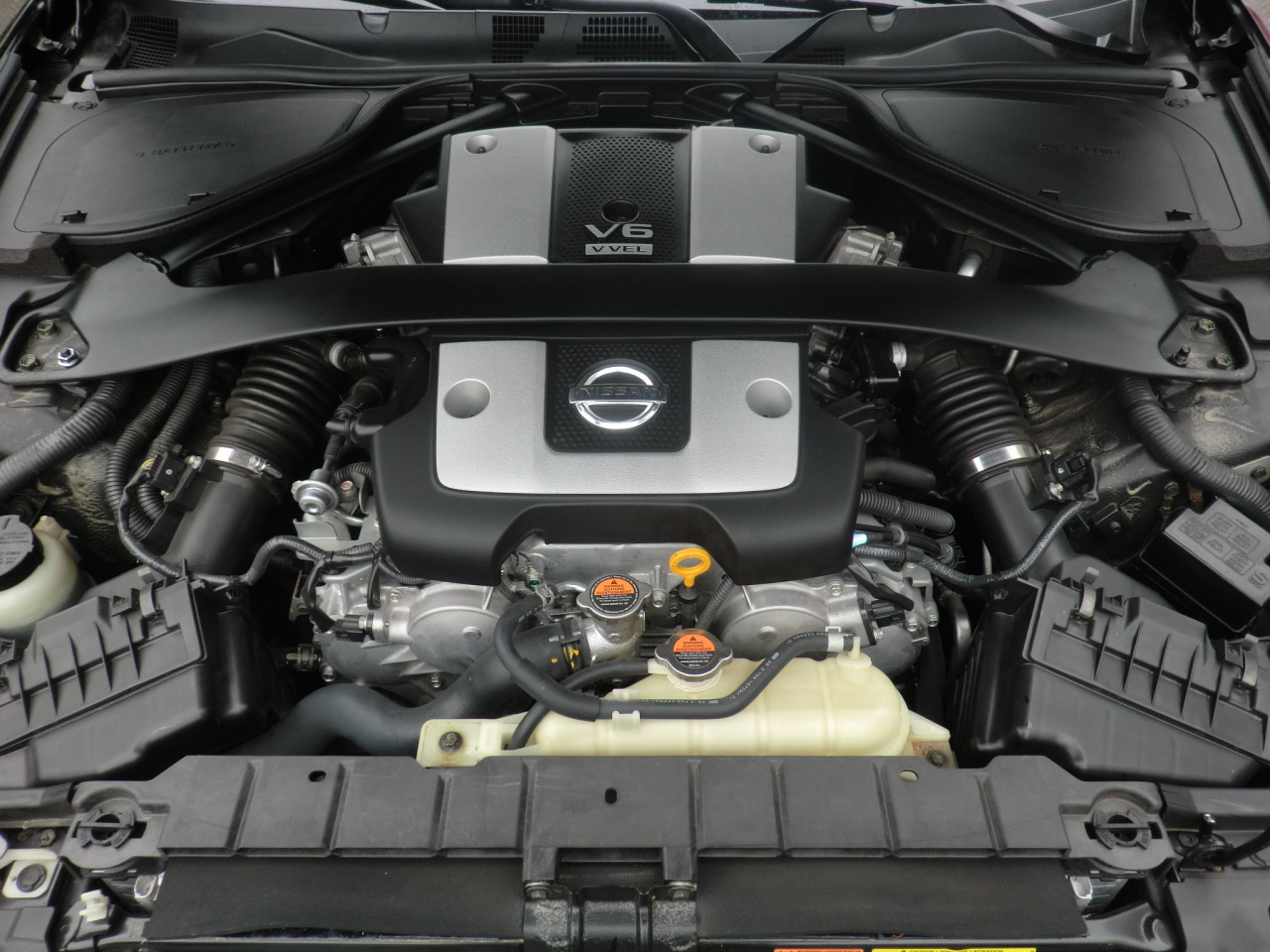 Nissan 370Z  cabrio  11-2011   43500km   Nieuwstaat