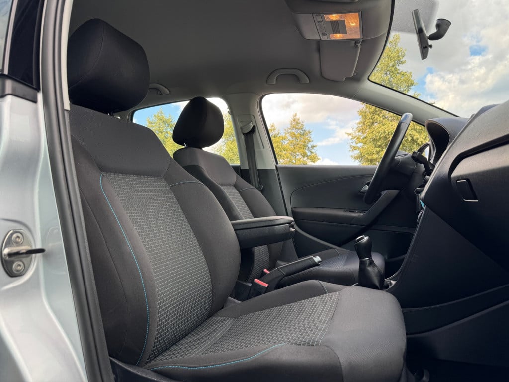Volkswagen Polo 1.0 bluemotion * cruise control * navigatie * nap