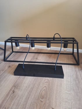 Felsisk hanglamp