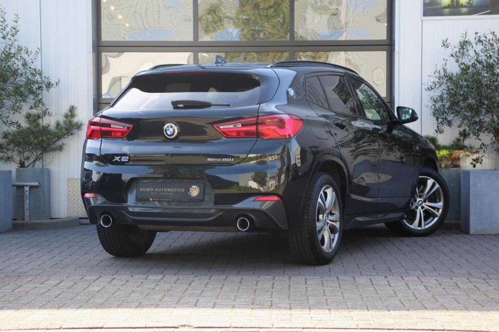 BMW X2 sdrive20i m-sport automaat - led - elek kofferklep - trekhaak - head