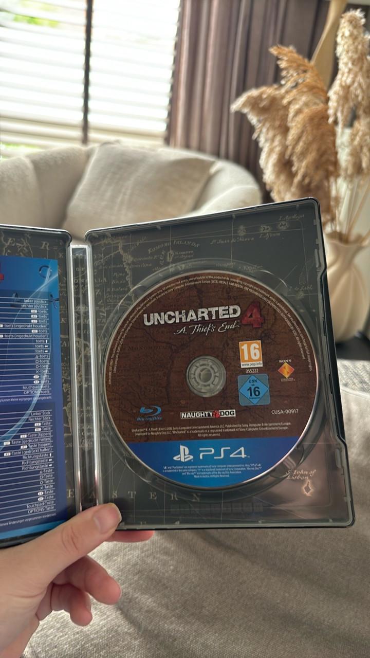 Uncharted 4: a thief’s end PS4