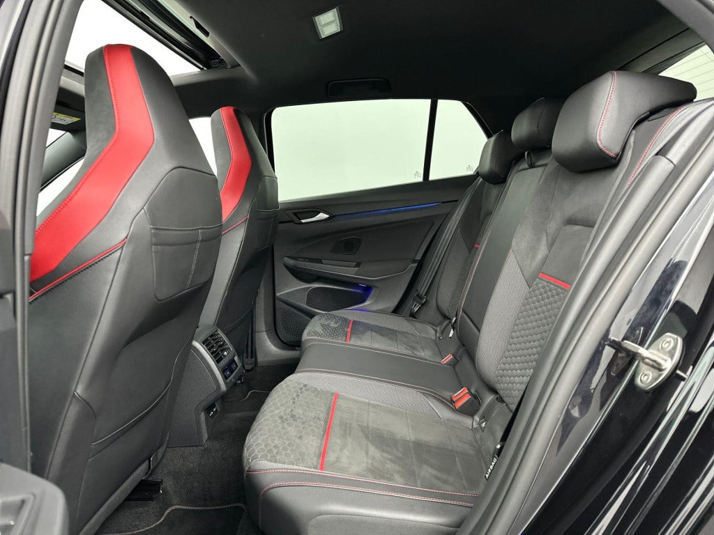 Volkswagen Golf 2.0 tsi gti clubsport iq lights acc btw panorama