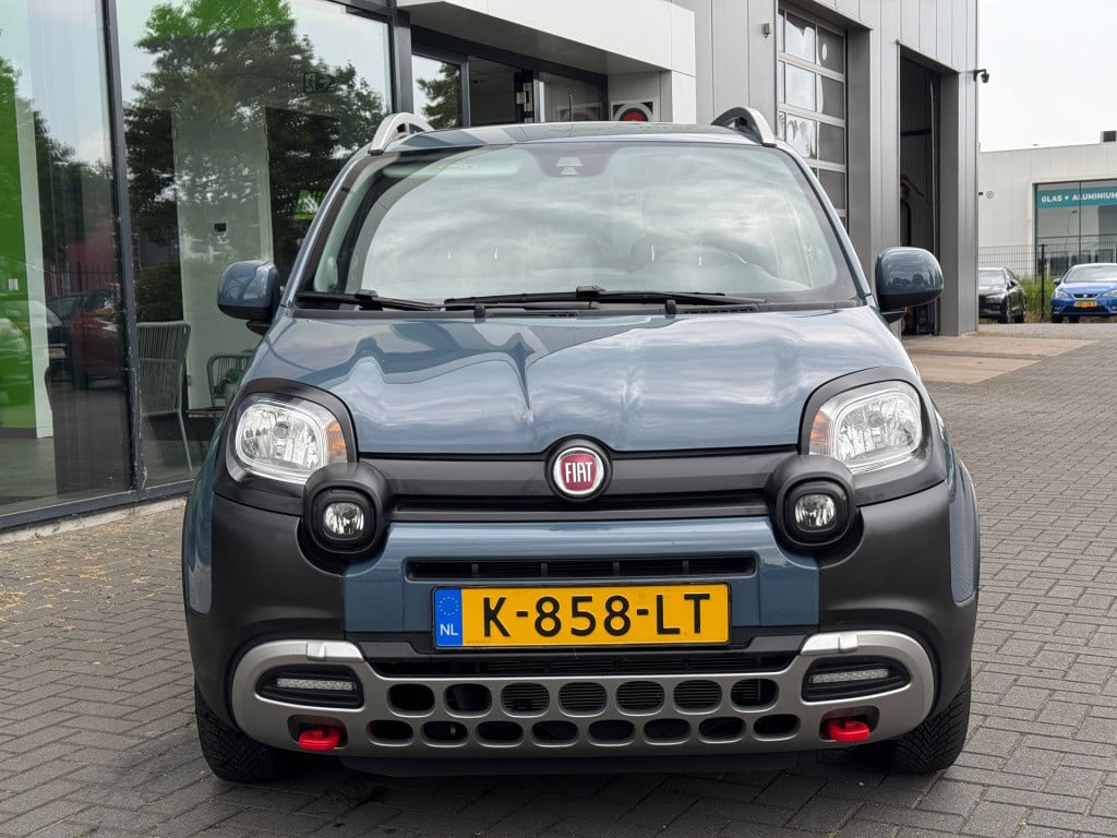 Fiat Panda 1.0 hybrid cross * stoel + voorruit verwarming * airco * bluetoo