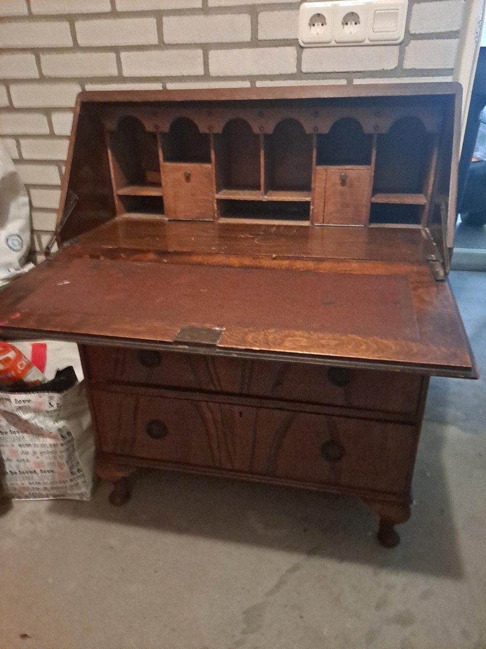 Gratis op te halen: secretaire hout (kastje, bureau)