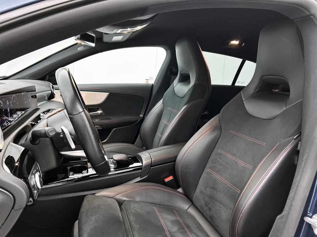 Mercedes-Benz Cla shooting brake 180 amg line | trekhaak | sfeerverlichting