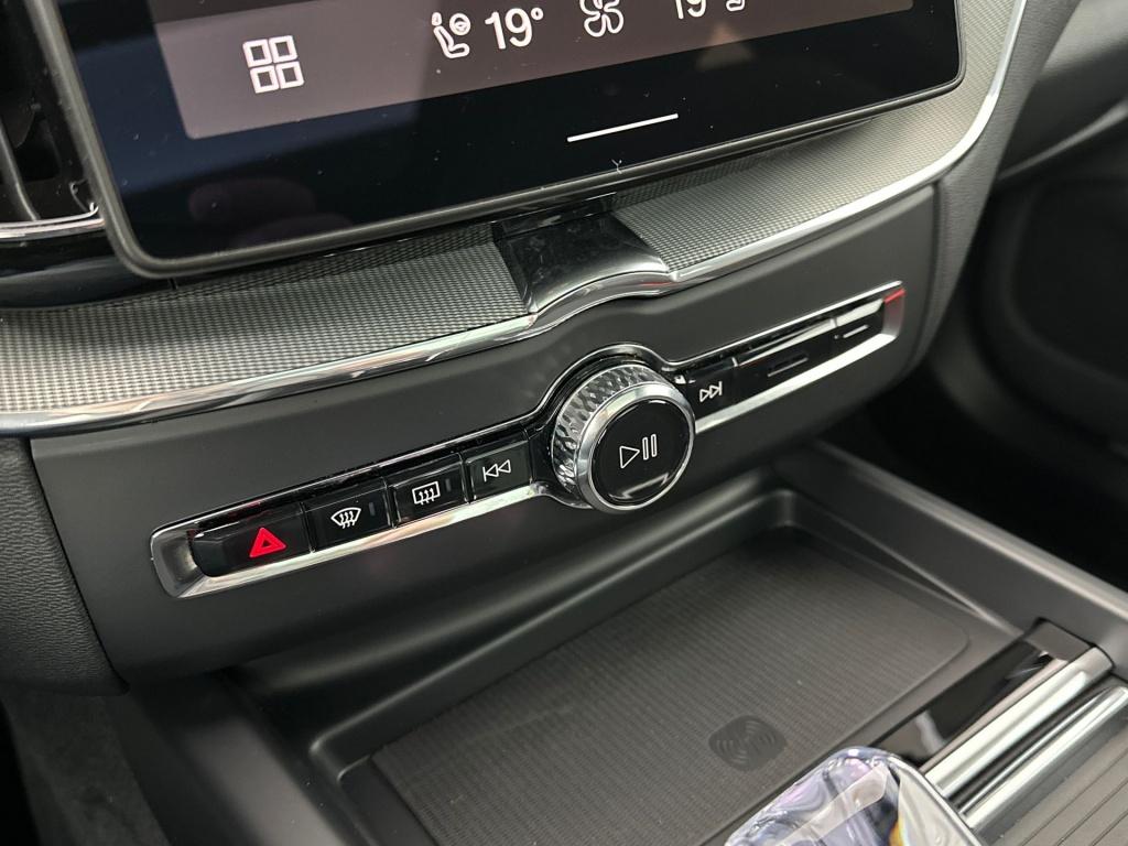 Volvo XC60 t6 398pk recharge black edition ultra| pano| 360camera| facelift