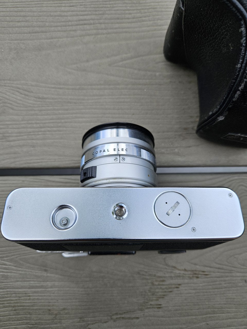 Werkende zeer nette vintage Yashica Electro 35 met originele lens...