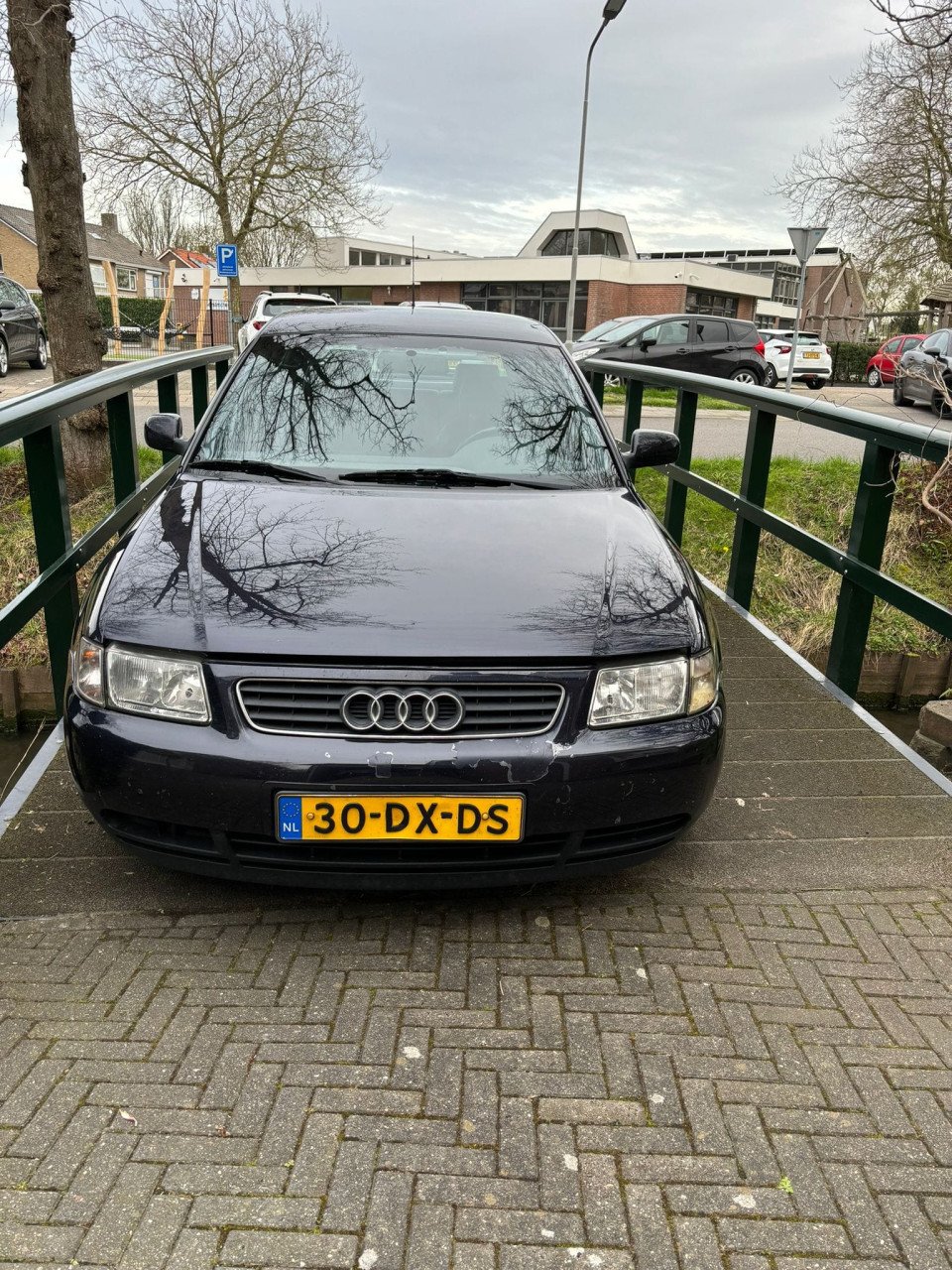 Audi a3 te koop of te ruil scooter of elctriche fiets goedkoop 11 mnd apk
