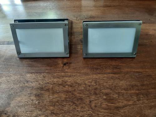 Buiten verlichting 2 x