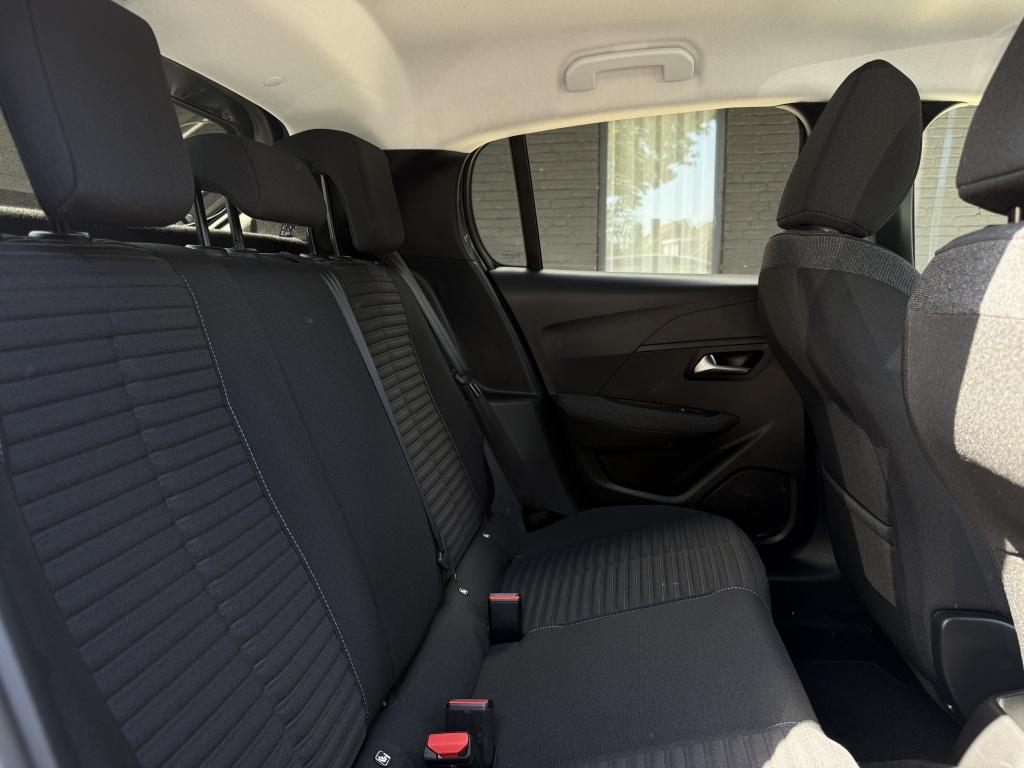 Peugeot 208 1.2 pt style - nieuwstaat -