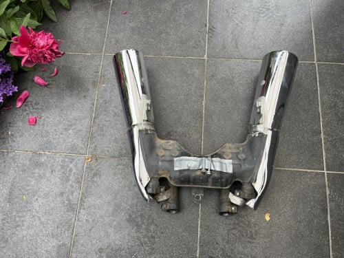 Uitlaat Yamaha V max