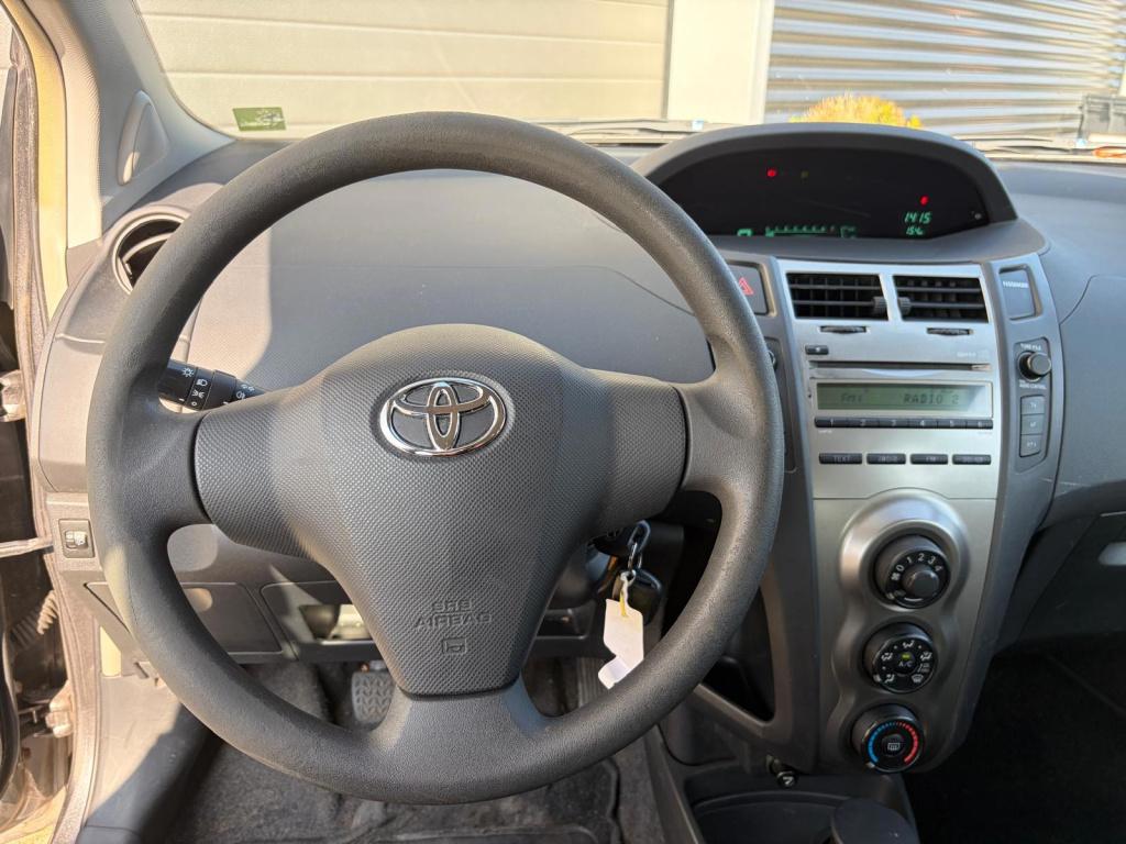 Toyota Yaris 1.3 vvti comfort/150.000 nap/airco/nette auto/