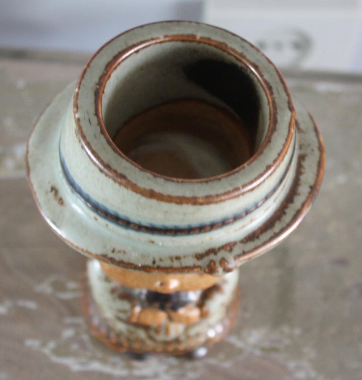 Stenen theelichthouder meisje