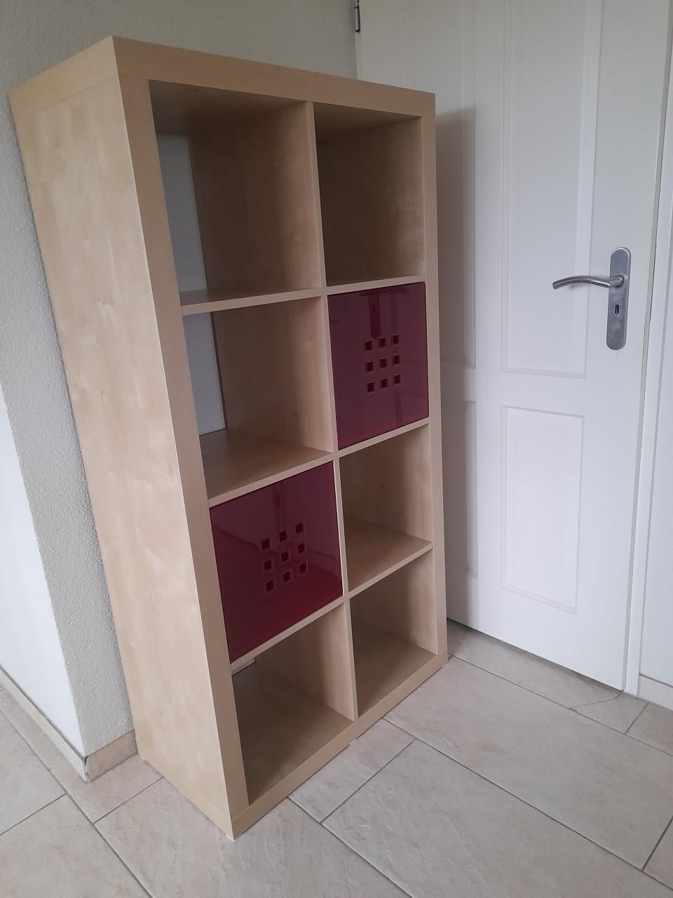 Kallaxkast  150H x 79 x 39 (in goede nette staat )