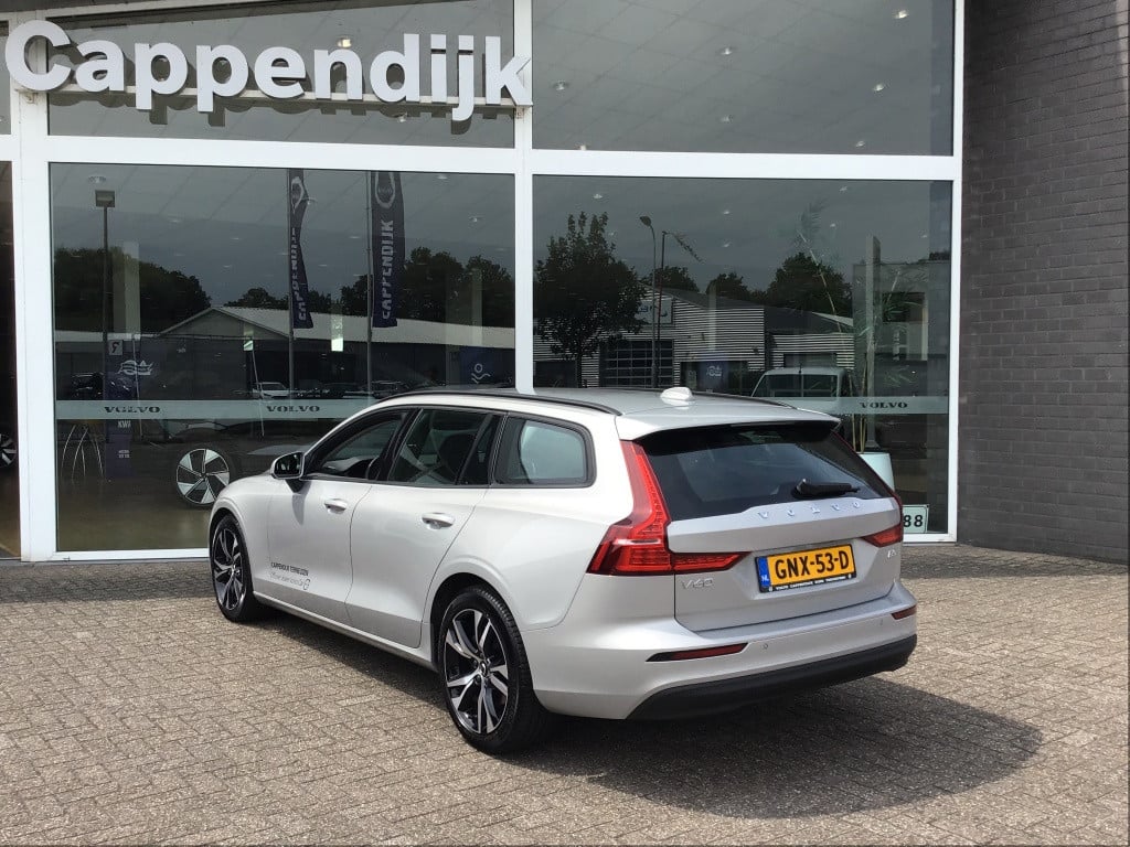 Volvo V60 b3 163pk essential| camera| adap.cruise| google maps