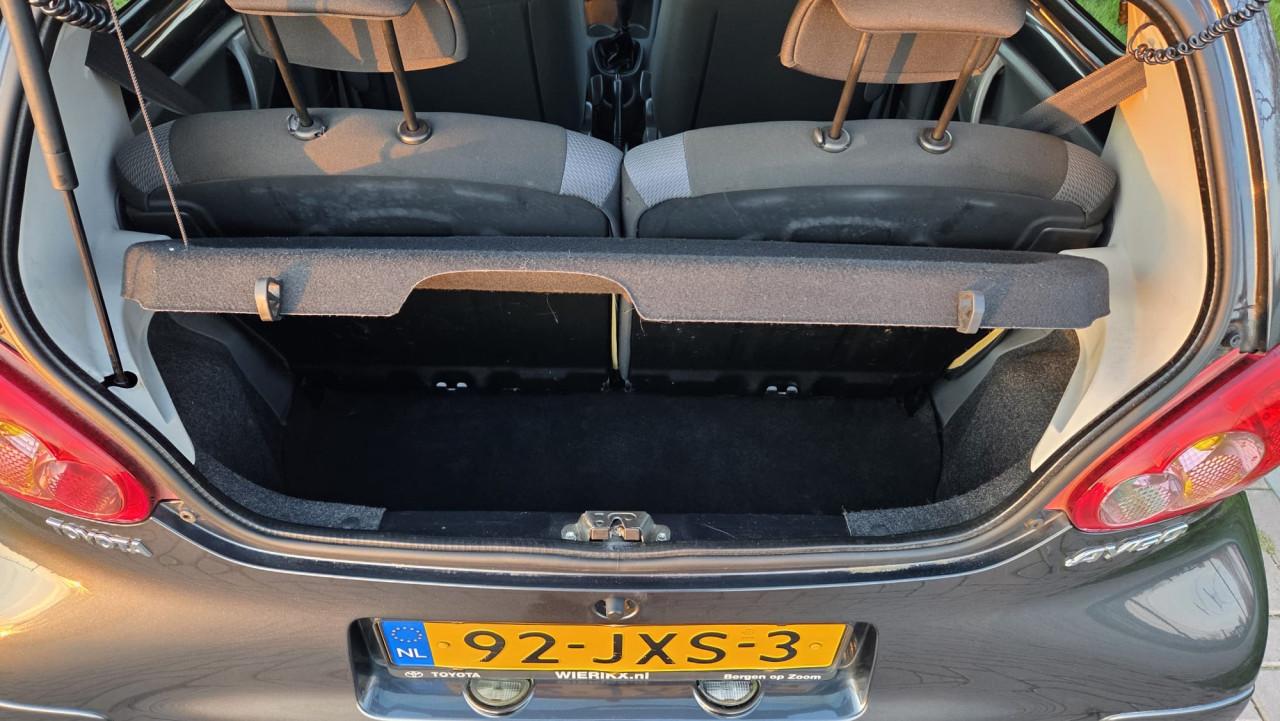 Aygo 5 Deurs | Dealeronderhouden | In zeer nette staat |