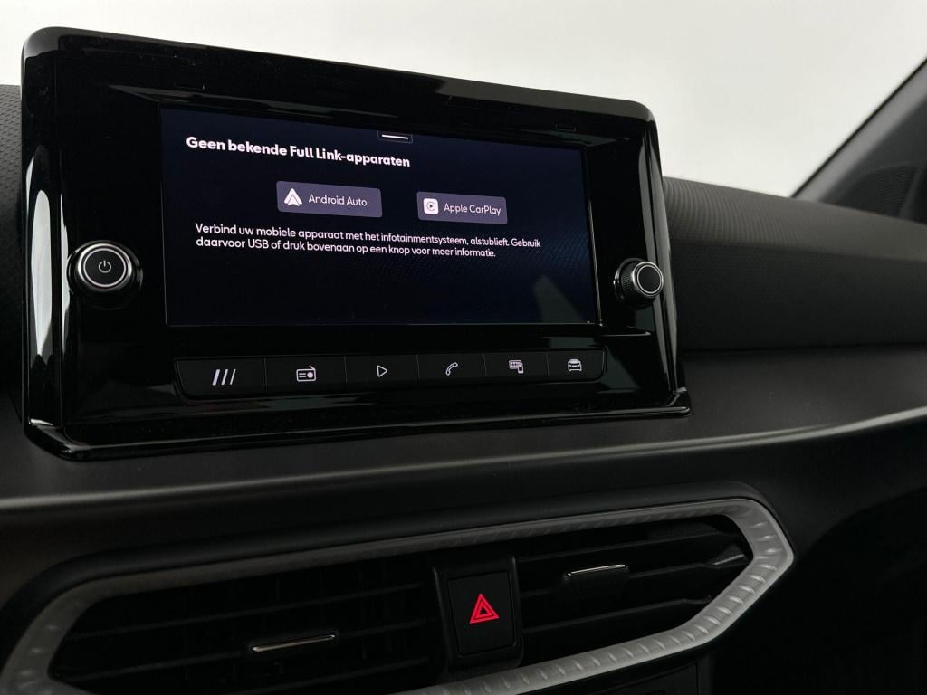 Seat Arona fr business connect 1.0 ecotsi 85 kw / 115 pk suv