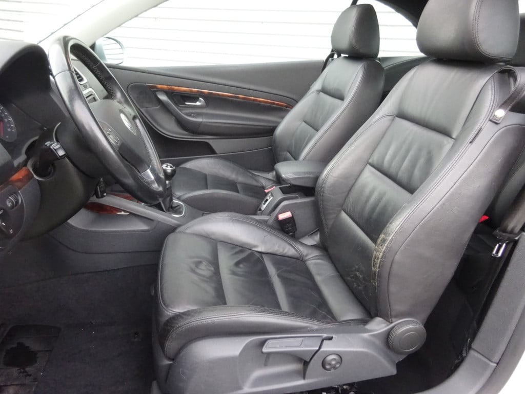 Volkswagen Eos 2.0-16v fsi climate control / stoelverwarming / cruise contr