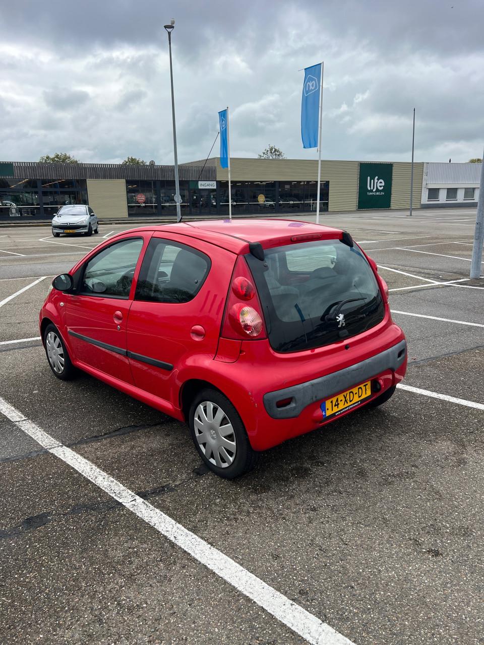 Peugeot 107 1.0 12V 5DR 2007 NIEUWE APK