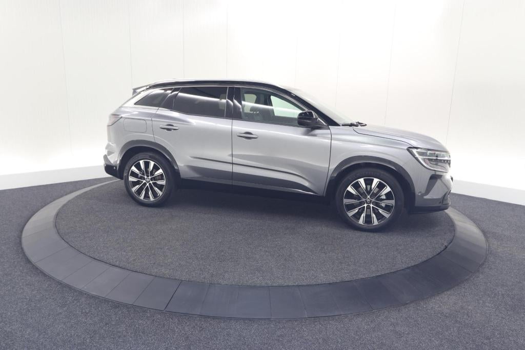 Renault Austral 1.2 e-tech full hybrid 200 techno | 360 camera | panoramada