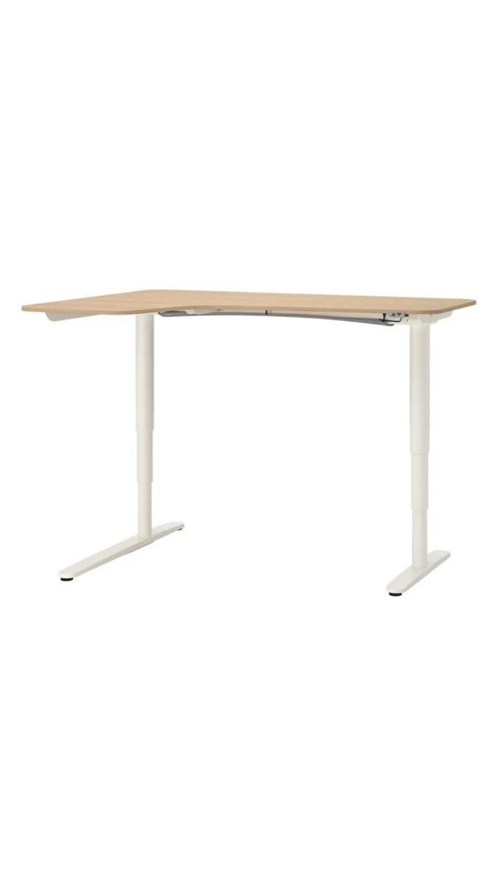 Elektrisch sta/zit bureau IKEA (hoek)