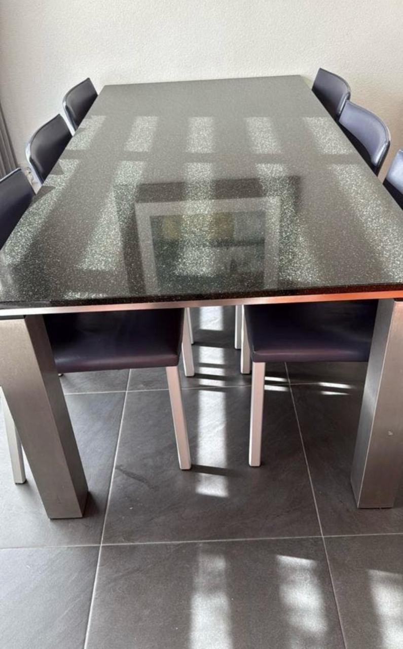 Eettafel granieten blad