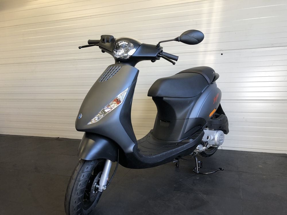 Allerlaatste Piaggio Zip S 45km nu uit voorraad leverbaar!