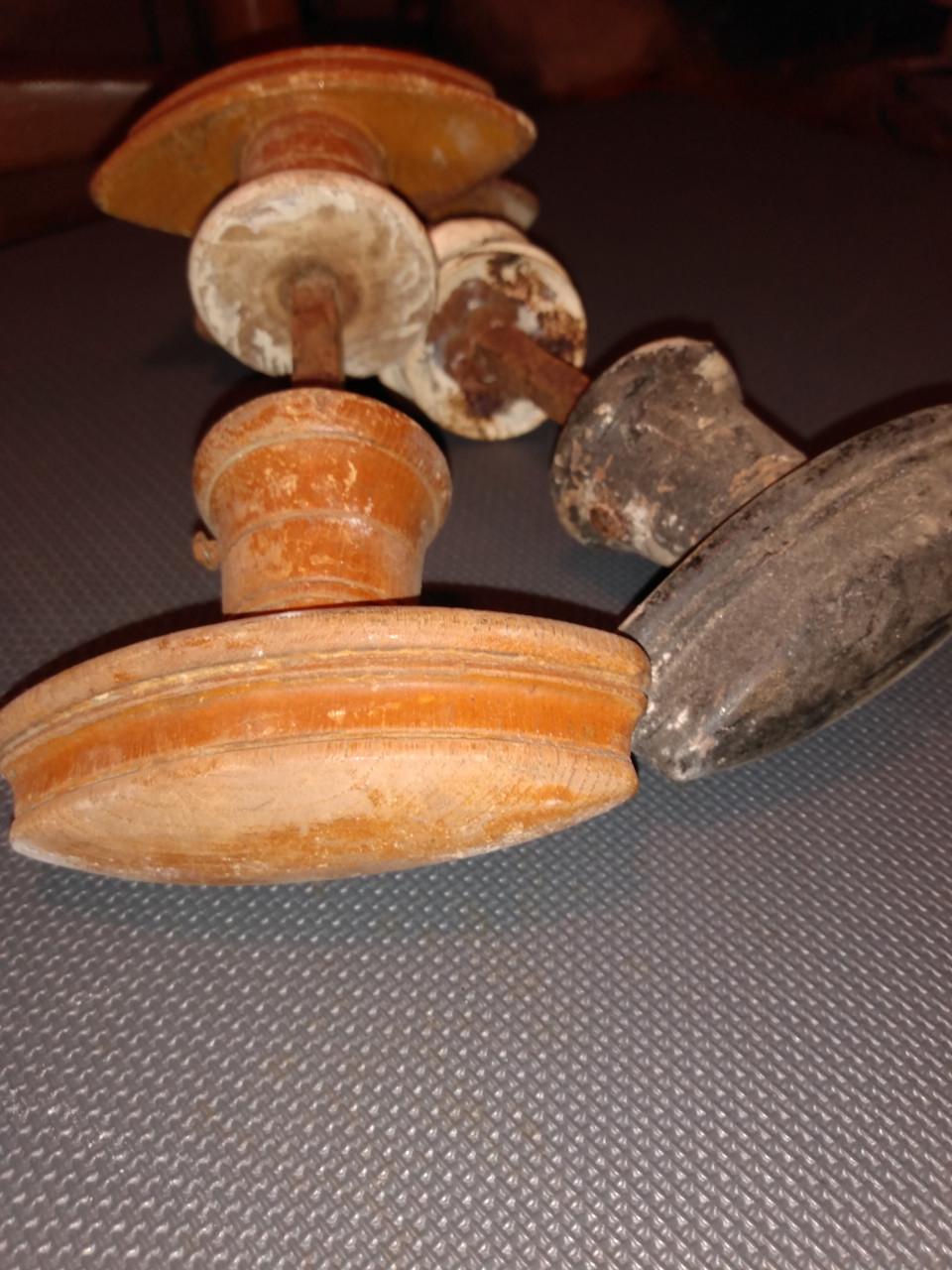 Antieke houten deurknoppen in Retro Style. €10,- per set.