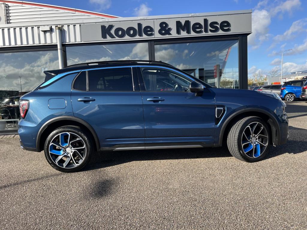 Lynk & Co 01 1.5 261pk phev , 360gr camera , pano dak , adaptive cc , car p