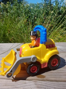 Mooie Fisher Price bulldozer / Lifty the loader met bouwgeluiden