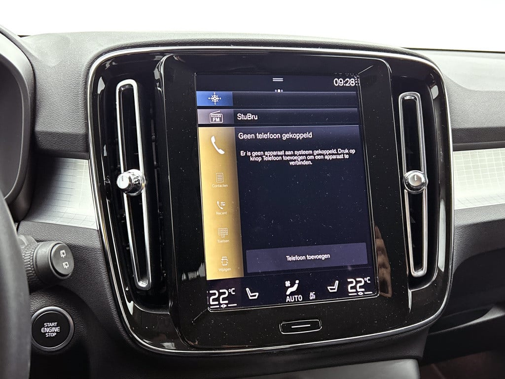 Volvo XC40 1.5 t4 recharge inscription expression | 360 camera | navi