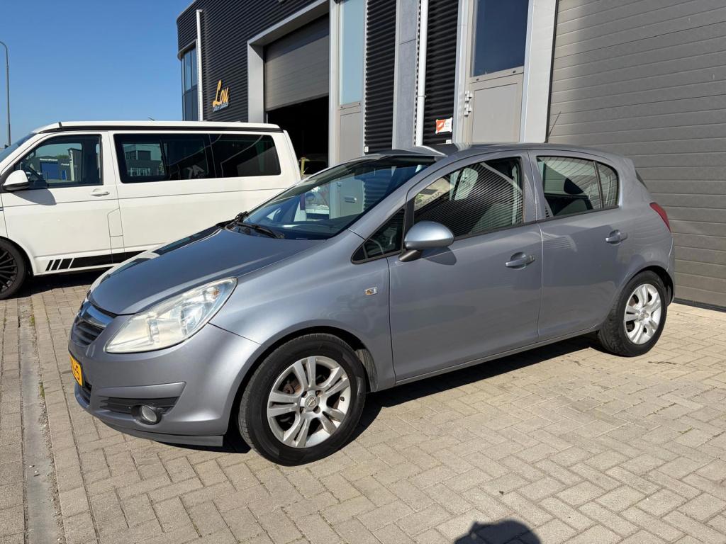 Opel Corsa 1.2-16v enjoy/1e eigenaar/cruise ctrl/airco/uniek/