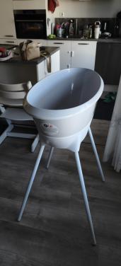 Luma babybadje met poten