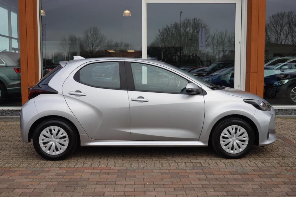 Toyota Yaris 1.5 vvt-i active