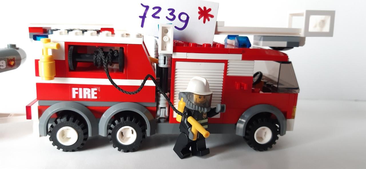 Lego 7239 brandweer ladderwagen met aanhanger en bootje