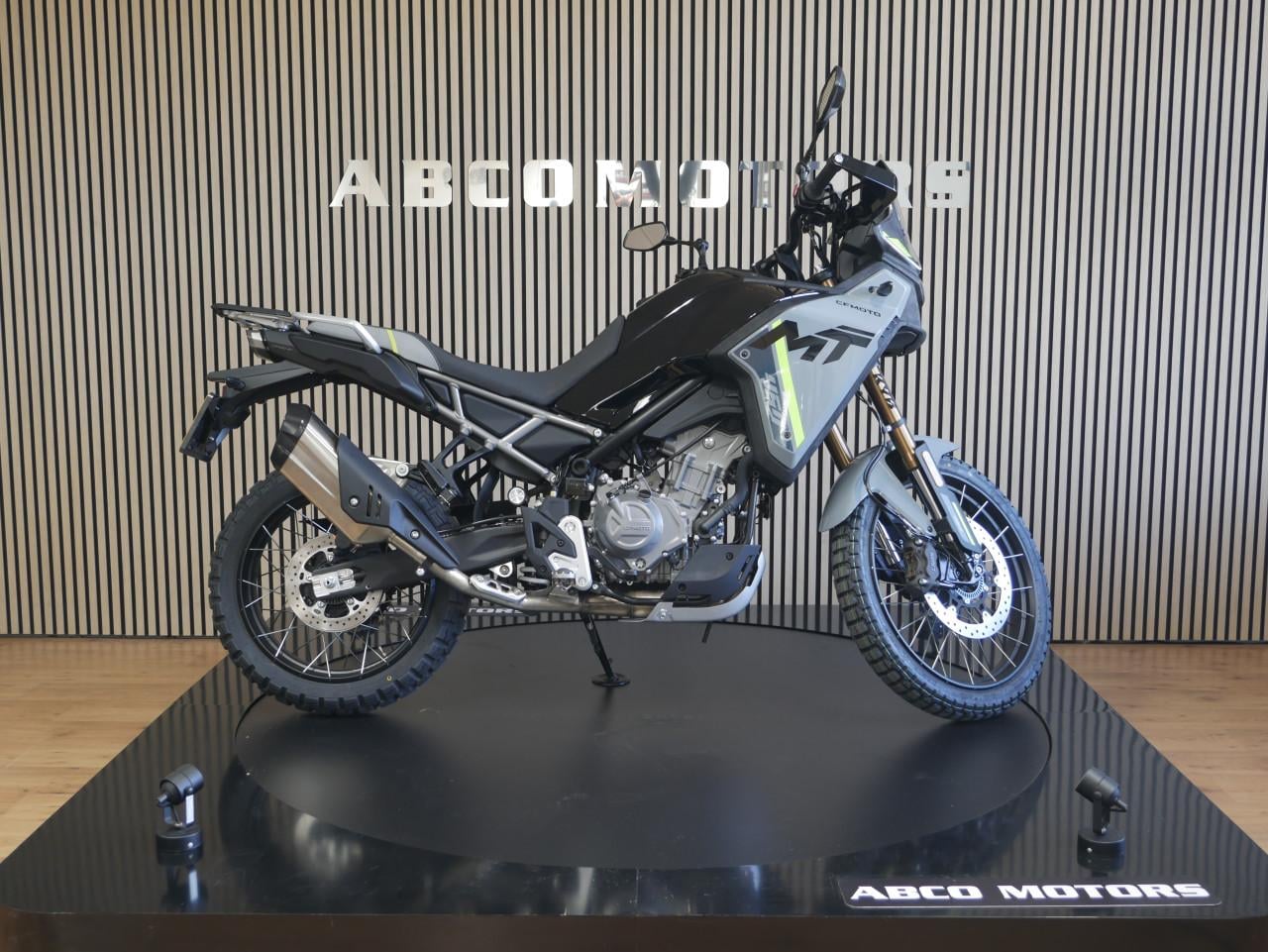 CFMOTO 450 MT