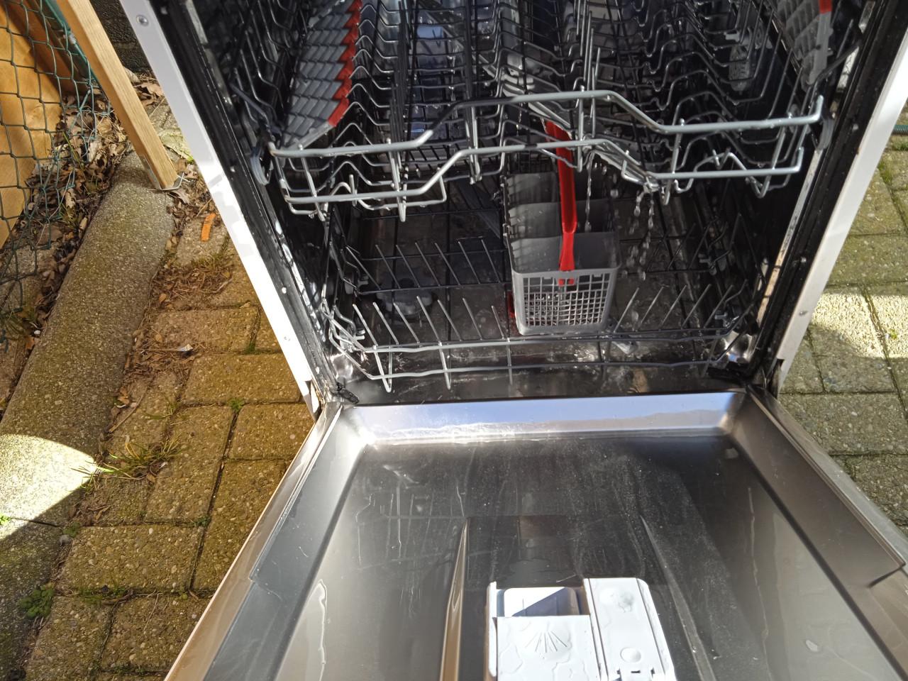 Z.g.a.n.Sharp vaatwasser A+++