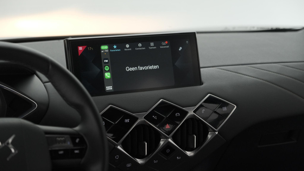 Ds Ds 3 crossback puretech 100 montmartre | parkeersensoren | apple carplay