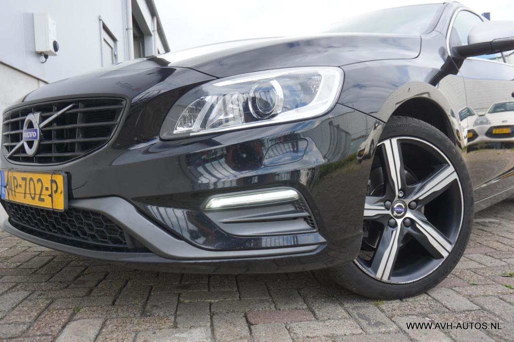 Volvo V60 2.0 t3 summum