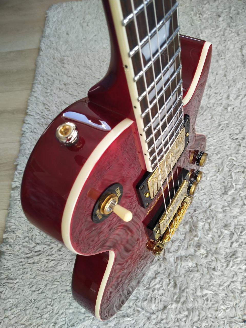 Harley Benton SC-550 II De Luxe + upgrades en gigbag z.g.a.n.  275 euro.