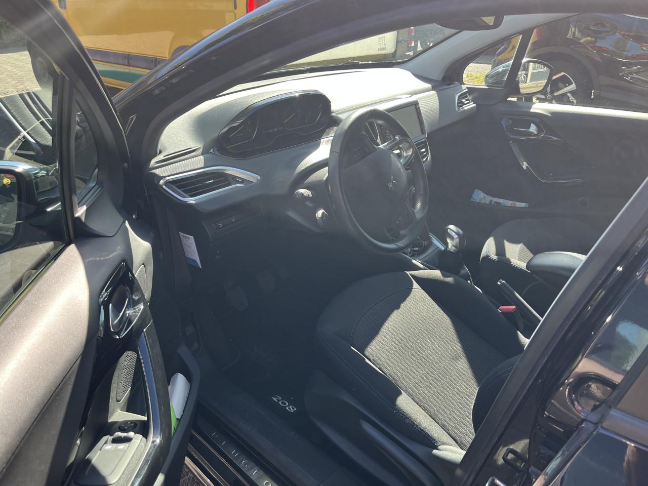 Peugot 208 uit 2019