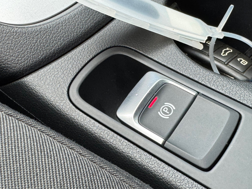 Audi Q3 1.4 tfsi cod design pro line plus